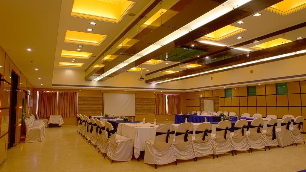 Hotel Gemini Continental, Hazratganj Lucknow Exterior foto